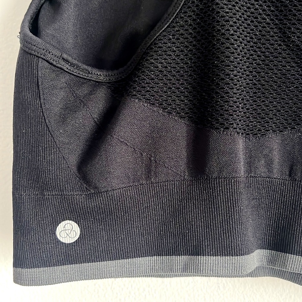 Zella Pulse Seamless Sports Bra Black Racerback NWOT - Picture 9 of 16